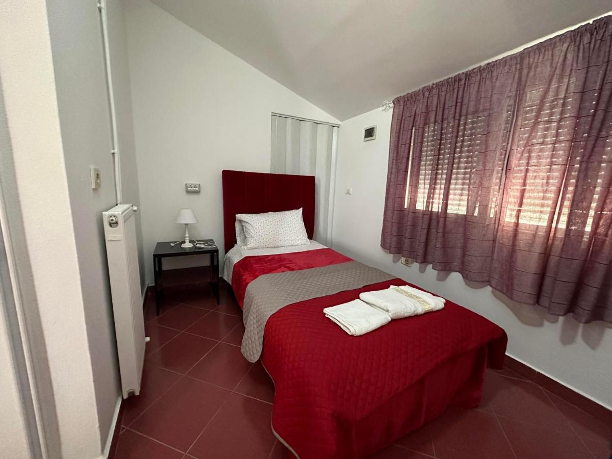 Guest House Krishen Përmet Exteriér fotografie