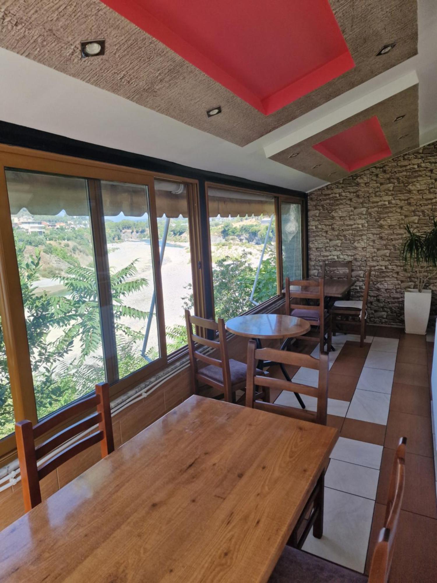 Guest House Krishen Përmet Exteriér fotografie